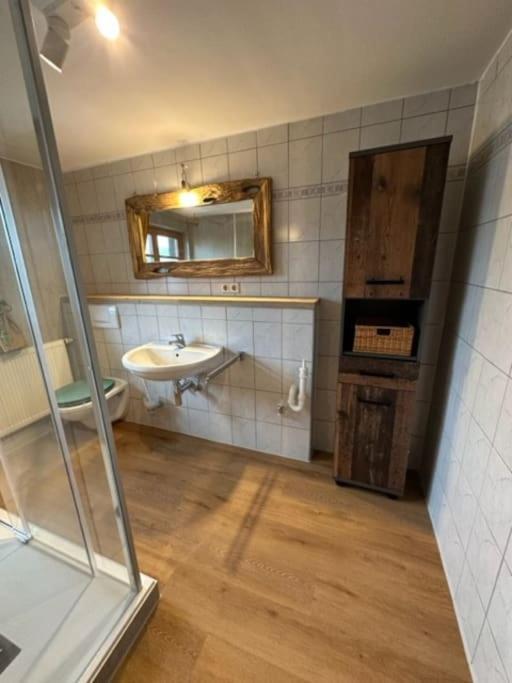 Charmante Farbenfrohe Wohnung Fuer Zwei Fischbachau Eksteriør billede
